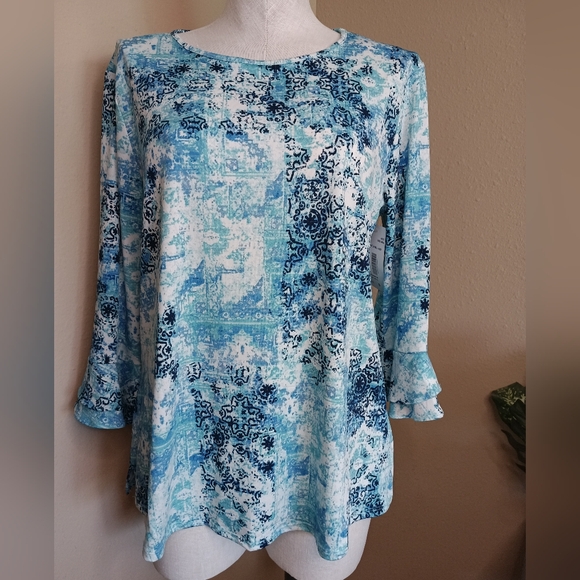 N Touch Blue Patterned Women's Top NWT - Picture 1 of 12